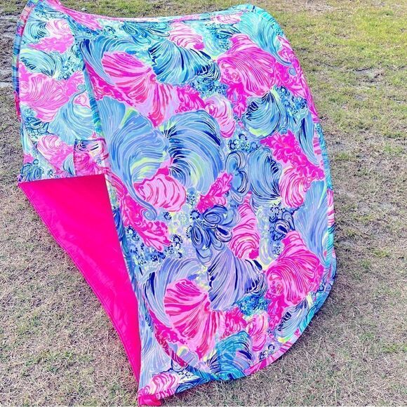 Lilly Pulitzer Sun Canopy in Beach Please - Picture 1 of 6